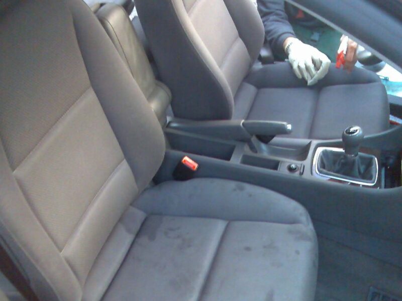 pre-pulizia-sedili-audi-800x600